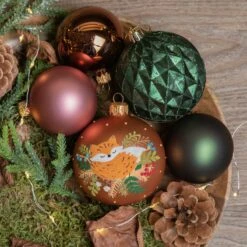 Lot De 12 Boules De Noël Mina Vert Sapin -Village de Noel 12 boule incassable pine green pistachio 129139 1687510318