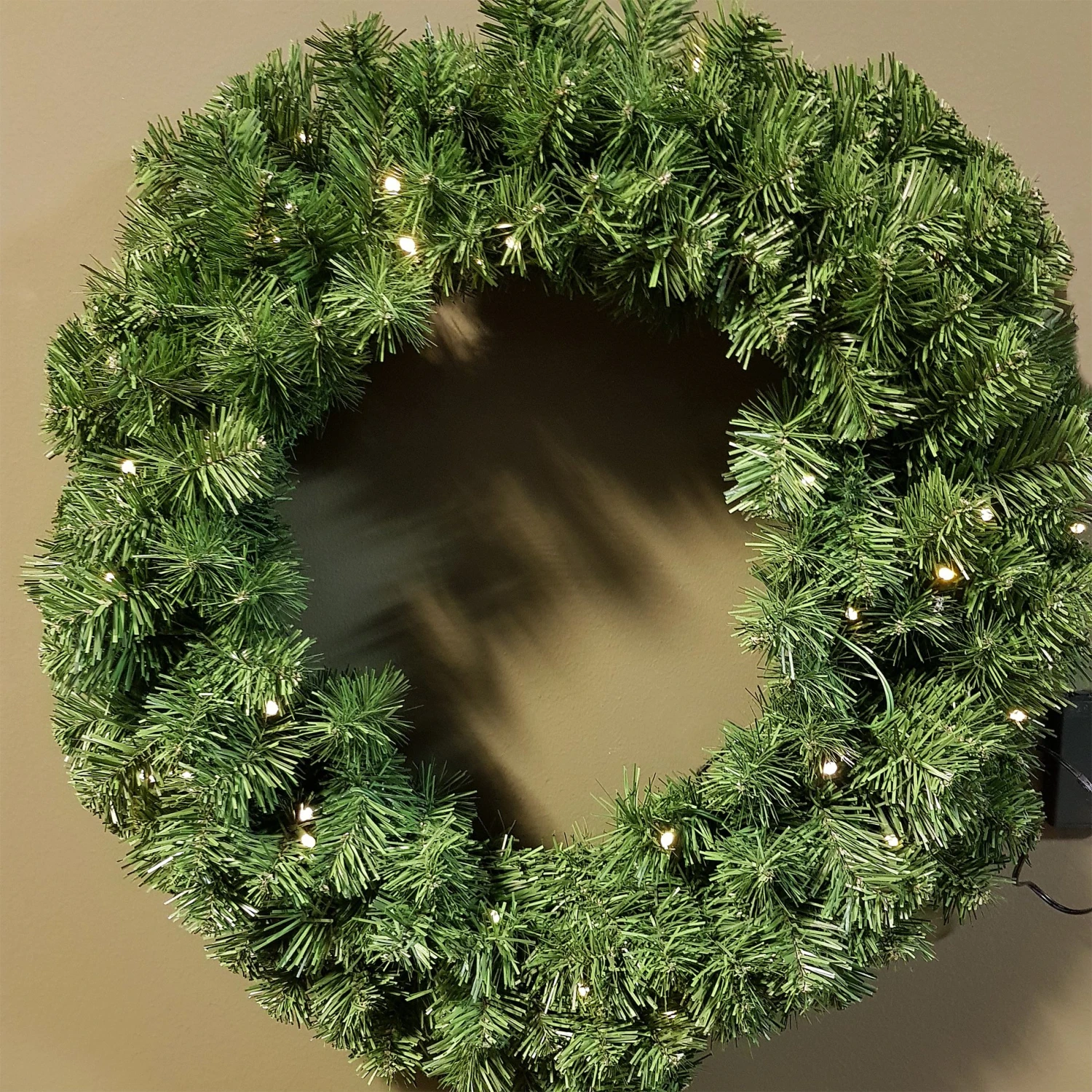 Couronne De Noël Lumineuse Clignotante Royal D60 Cm Vert Multicolore 5 Couronne De Noël Lumineuse Clignotante Royal D60 Cm Vert Multicolore – Image 3