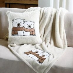 Coussin De Noël Carré (45 Cm) Douillet Ecru -Village de Noel douillet coussin 45x45 ecru 131356 1695116893