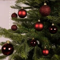 Lot De 30 Boules De Noël Alpine Assorties Bordeaux -Village de Noel lot de 3 0 alpine boules bordeaux 128771 1686060127