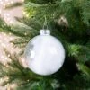 Lot De 4 Boules De Noël En Verre (D70 Mm) Plumes Transparent -Village de Noel lot de 4 boules de no l transparentes d70 mm plumes 18639 1648041381