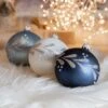 Lot De 6 Boules De Noël (D80 Mm) En Verre Couronne De Feuilles Bleu Nuit -Village de Noel lot de 6 boules de no l d80 mm en verre couronne de feuilles bleu nuit 128948 1687342974