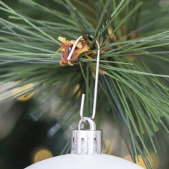 Lot De 20 Boules De Noël Assorties New Alpine Blanc -Village de Noel newalpine blanc attache 688